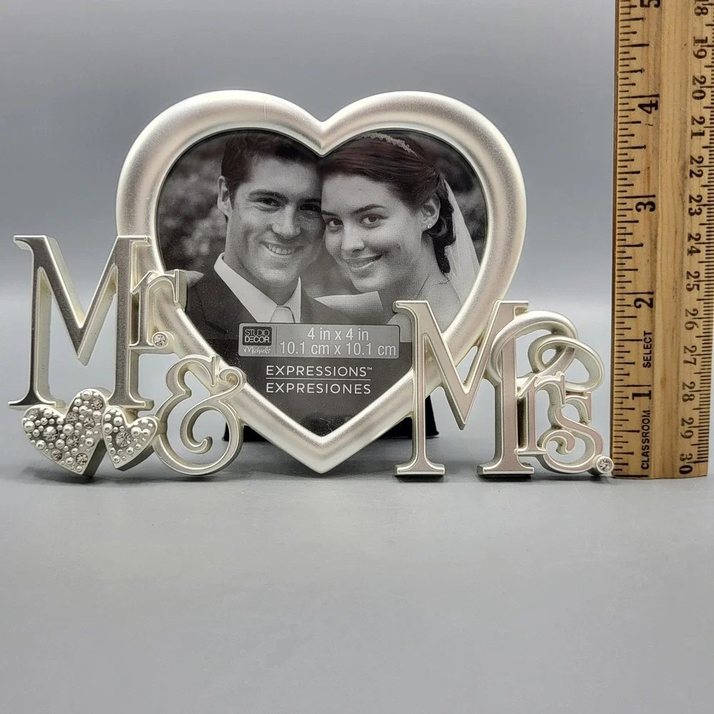Studio Decor Mr & Mrs Picture Frame 4
